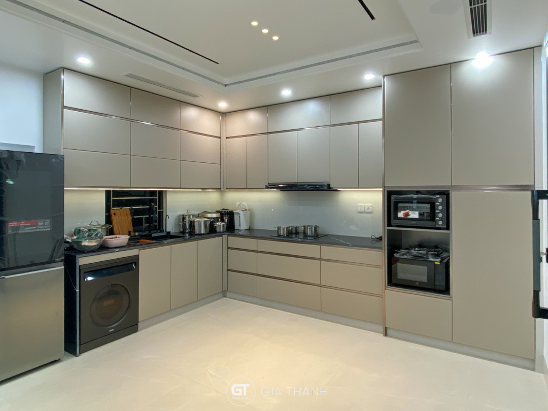 Tủ bếp inox cánh kính - KĐT Hạ Đình (10)